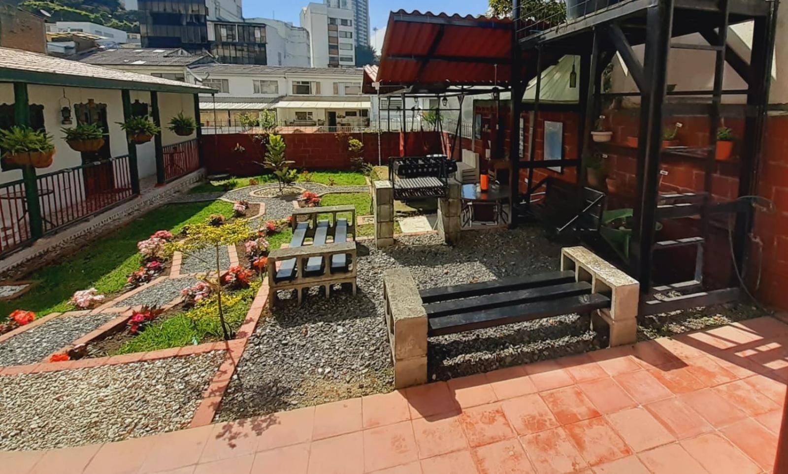 Ayenda Mountain Hostels Manizales Bagian luar foto