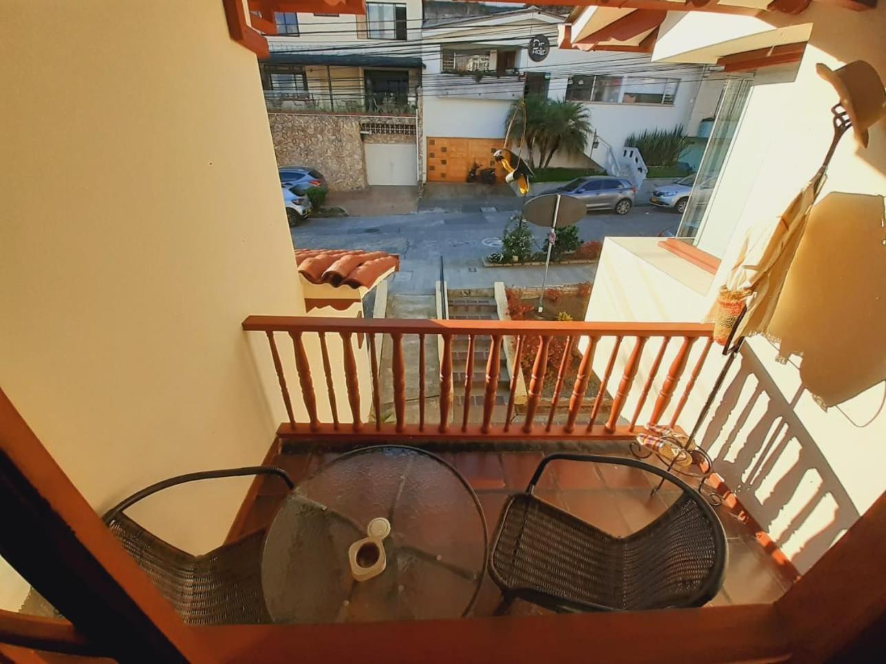 Ayenda Mountain Hostels Manizales Bagian luar foto