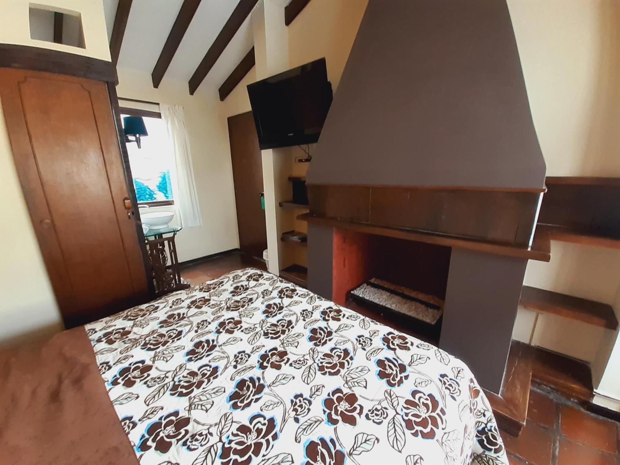 Ayenda Mountain Hostels Manizales Bagian luar foto
